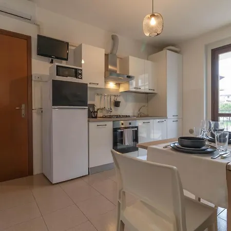 شقة Mamma Ciccia Holiday - Marta's Place مانديلو ديل لاريو